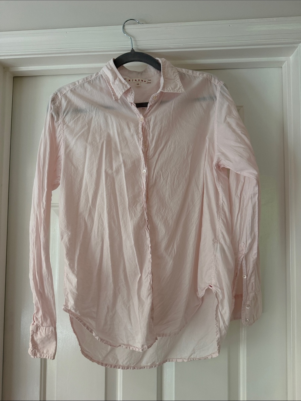 Xirena Women’s Light Pink Button-Up Shirt